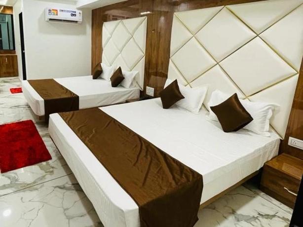Hotel New German Amhedabad Oda fotoğraf